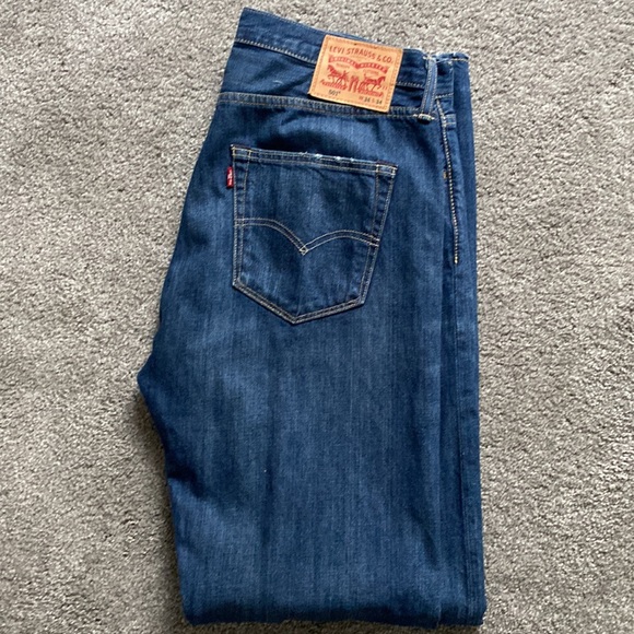 Levi’s 501 Button Fly Jeans - Picture 3 of 4